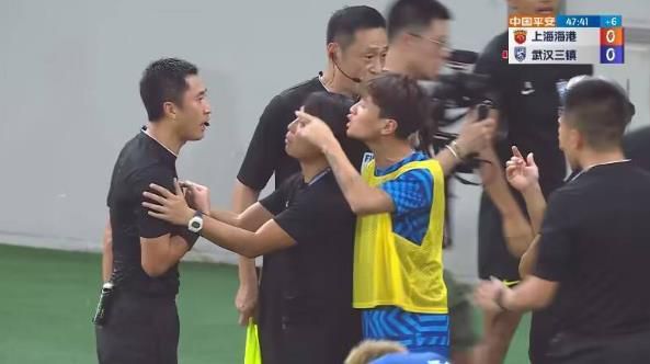 国产男男gay互吃浪小辉